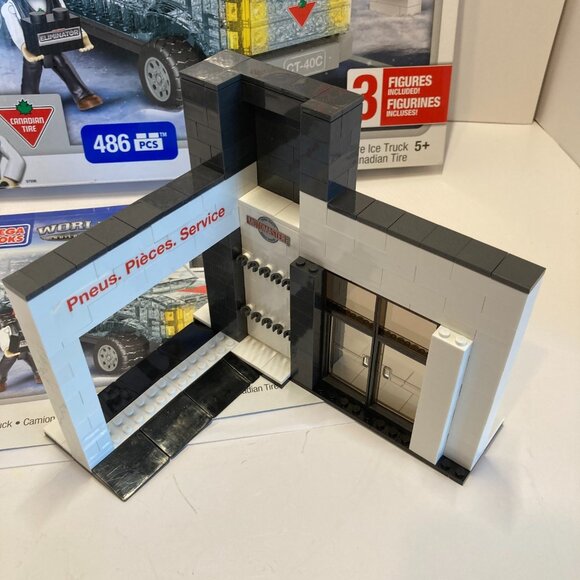 Mega Bloks Canadian Tire Ice Truck World Builders Canada Limited Edition Set - Picture 15 of 16